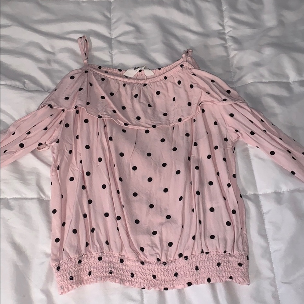 Long sleeve shirt with shoulder showing